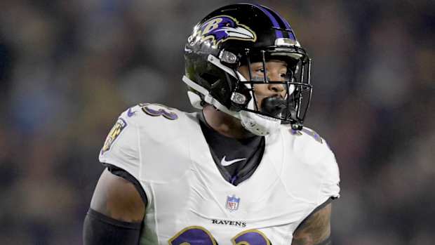 Tony Jefferson out for season with torn ACL